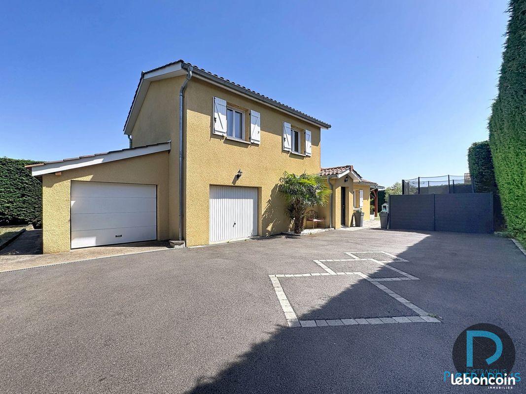 Maison 5 pièces 110 m² · à Vonnas · 110 m² · 320 000 €