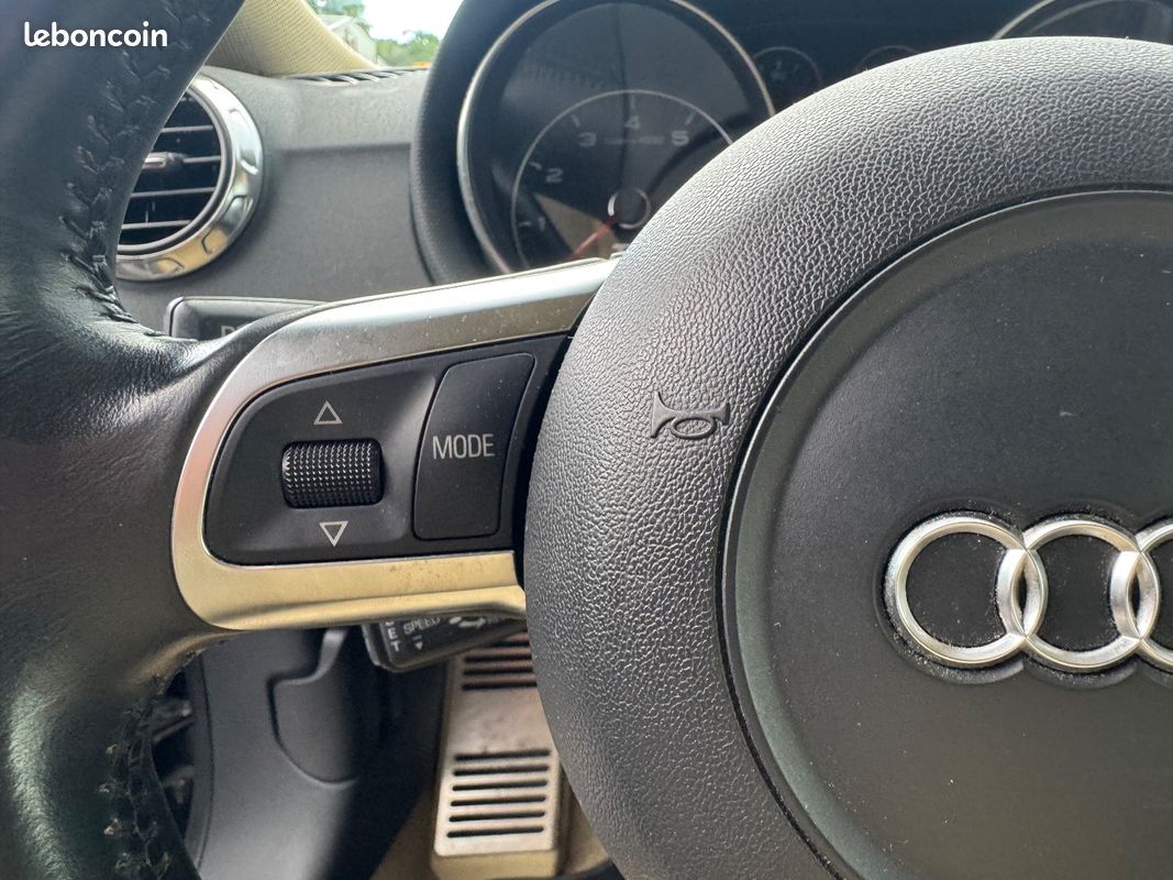 AUDI TT 3.2 V6 Quattro (image 16)