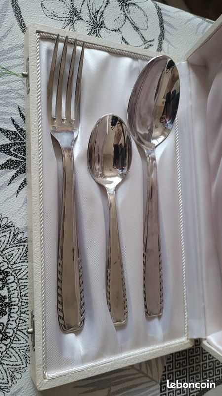 Timbale, Fourchette et Cuillere, marque "Olri&quot