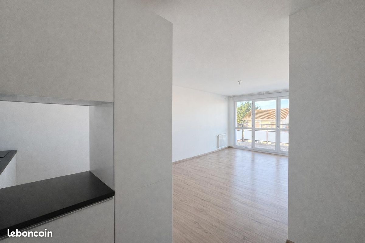 Appartement 2 pièces 42 m² · à La Rochelle · 42 m² · 950 €