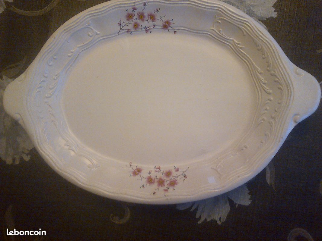 Plat ancien (image 1)