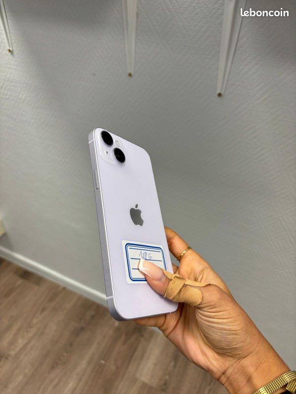 IPhone 14 (image 2)