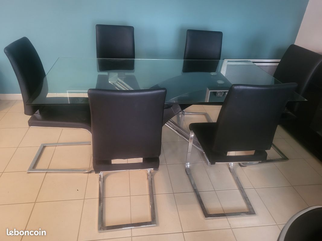 Table à manger avec 6 chaises (image 3)