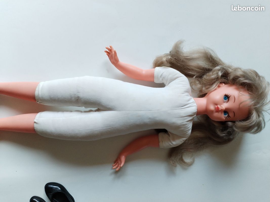 Les Poupees D'autrefois - TRES RARE POUPEE MANNEQUIN LESLIE DE BELLA EN SUPERBE ETAT