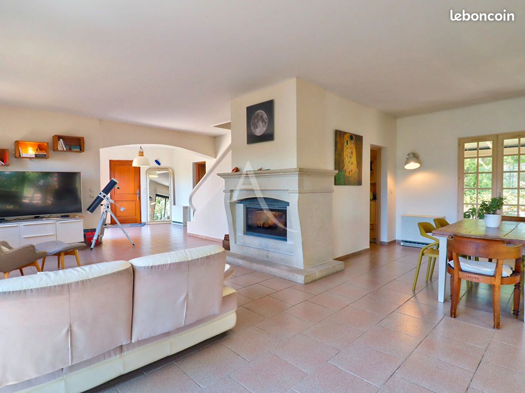 Maison 5 pièces 156 m² · à Pierrevert · 156 m² · 399 000 €