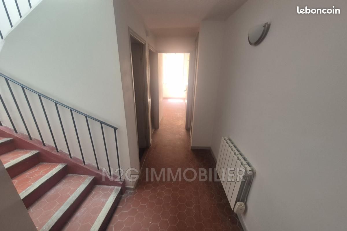 Appartement 3 pièces 65 m² · à Grasse · 65 m² · 750 €
