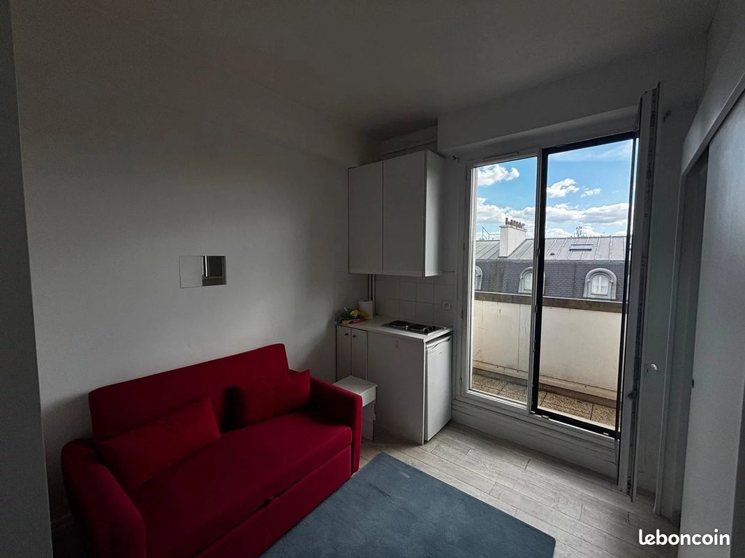 Appartement 1 pièce 9 m² · à Paris · 9 m² · 700 €