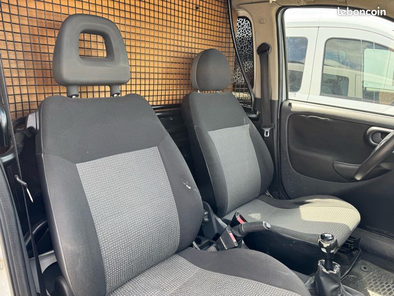 Opel Combo C - 1.3 CDTI 69 ch / TVA RÉCUPÉRABLE (image 3)