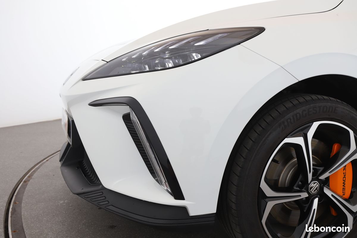 MG 4 EV 64kWh -320 kW 4WD Xpower 435 ch (image 23)