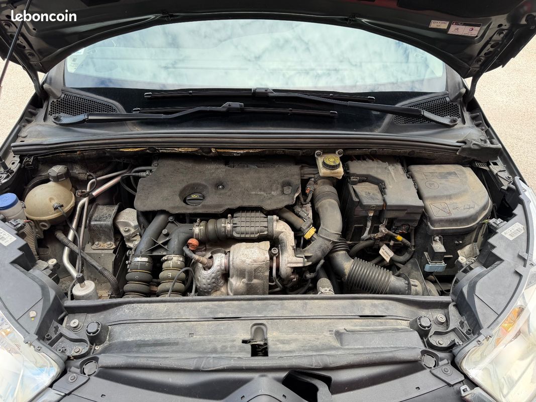 CITROEN C4 C4 HDi 90 Confort (image 27)