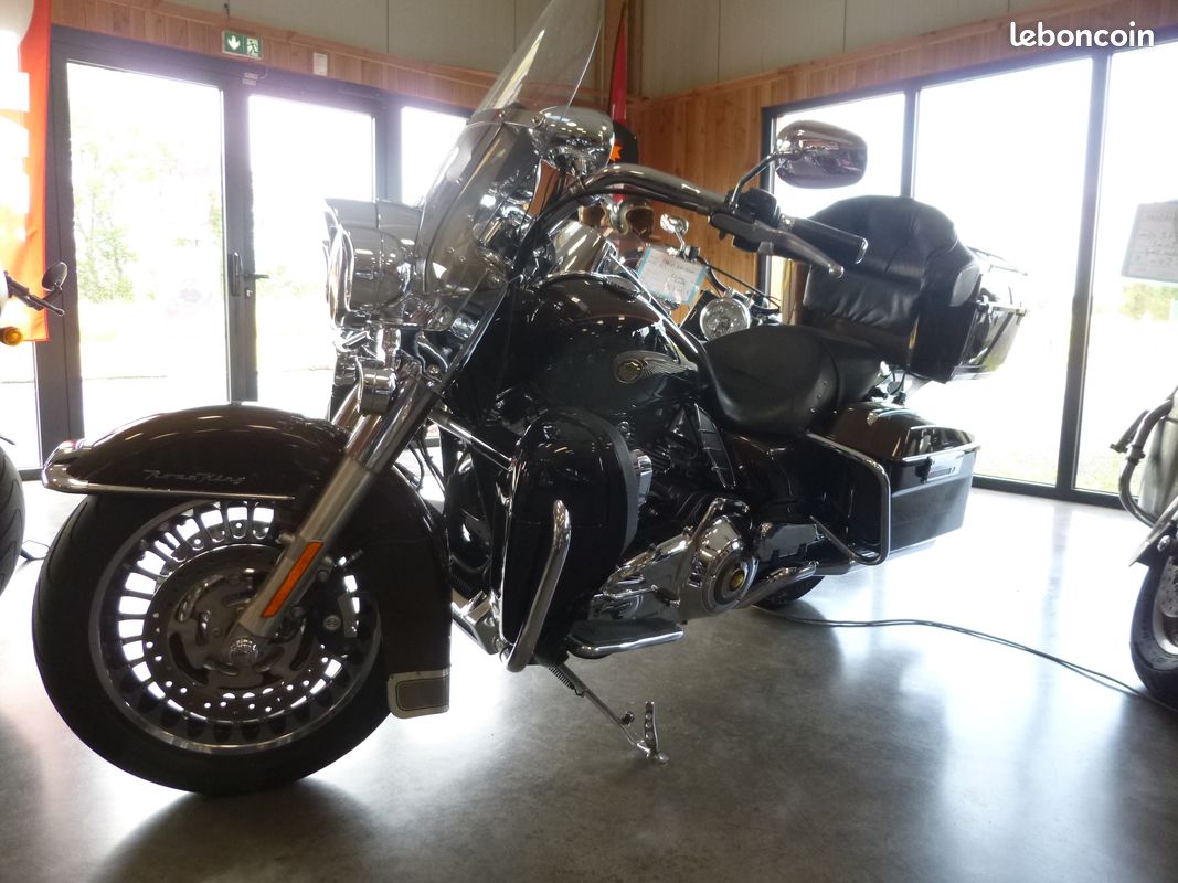 Road King Harley Davidson Ricambi Originali Motorcycle Vendo
