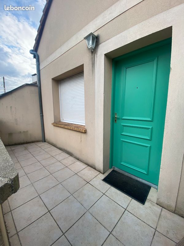 Appartement 1 pièce 28 m² · à Triel-sur-Seine · 28,1 m² · 685 €/mois