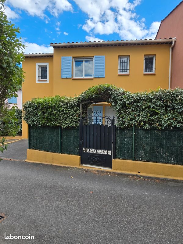 Maison 5 pièces 98 m² · à Fréjus · 98 m² · 490 000 €