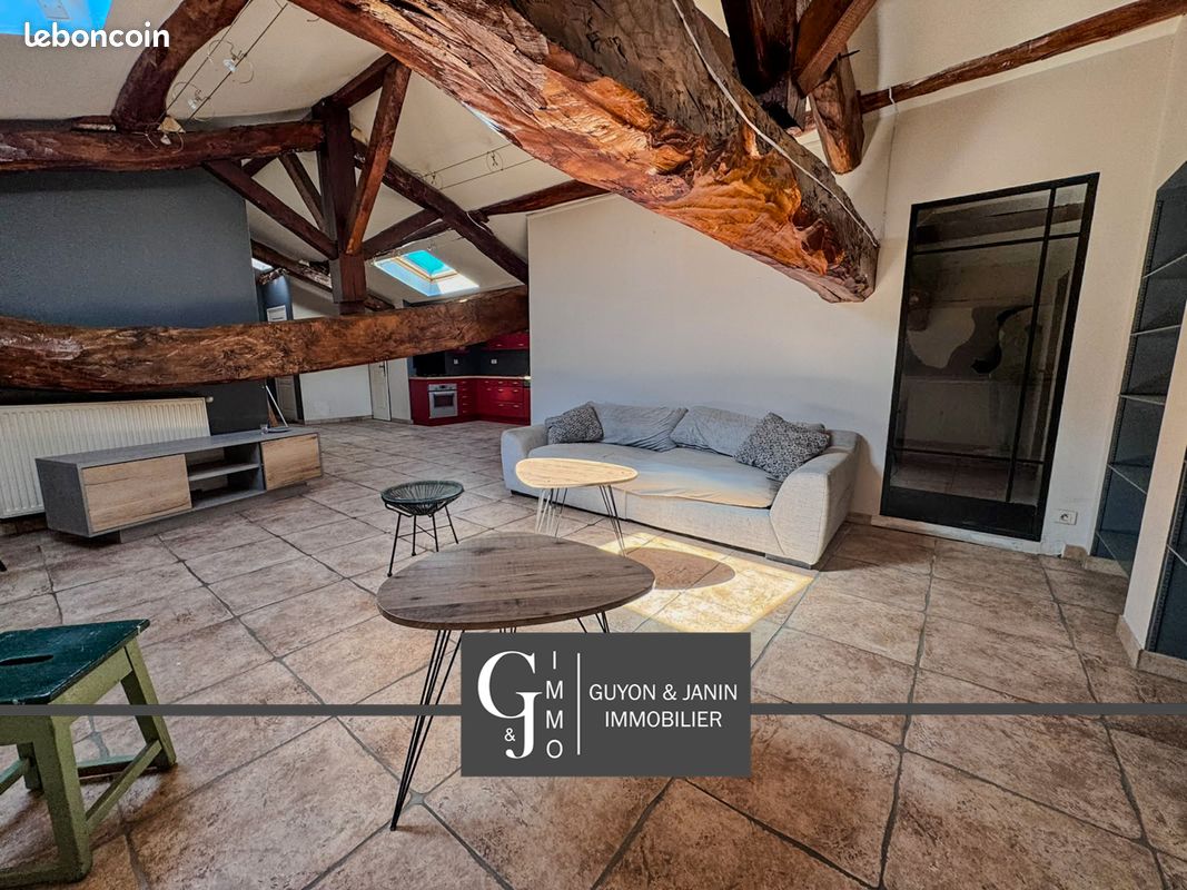 Appartement 4 pièces 104 m² · à Jassans-Riottier · 104 m² · 179 000 €