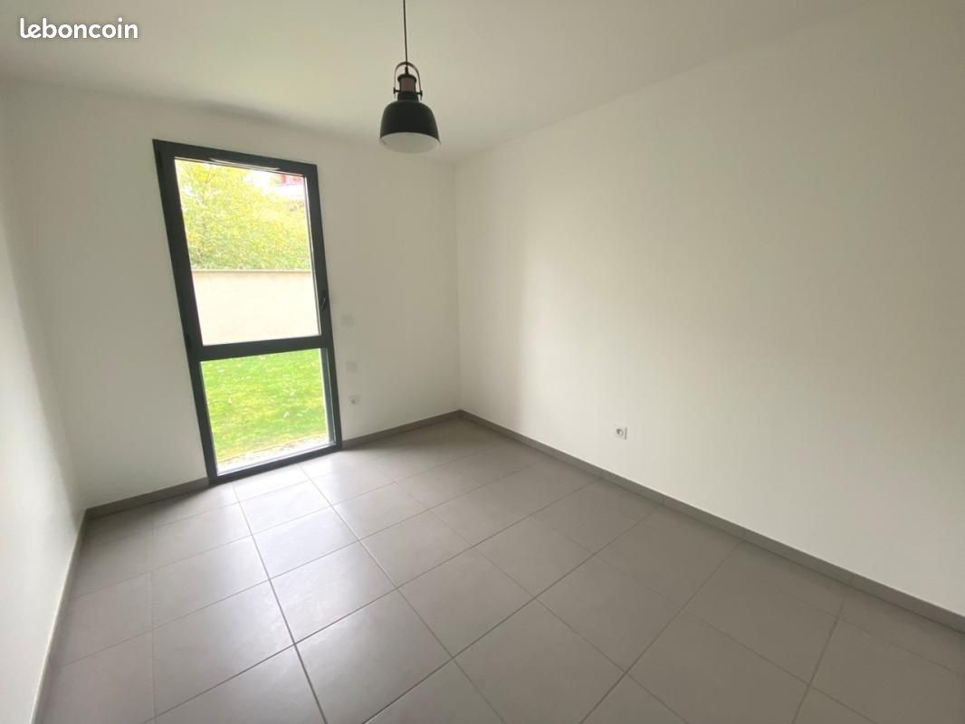 Appartement a louer romans-sur-isere - 3 pièce(s) - 73 m2 - Surfyn