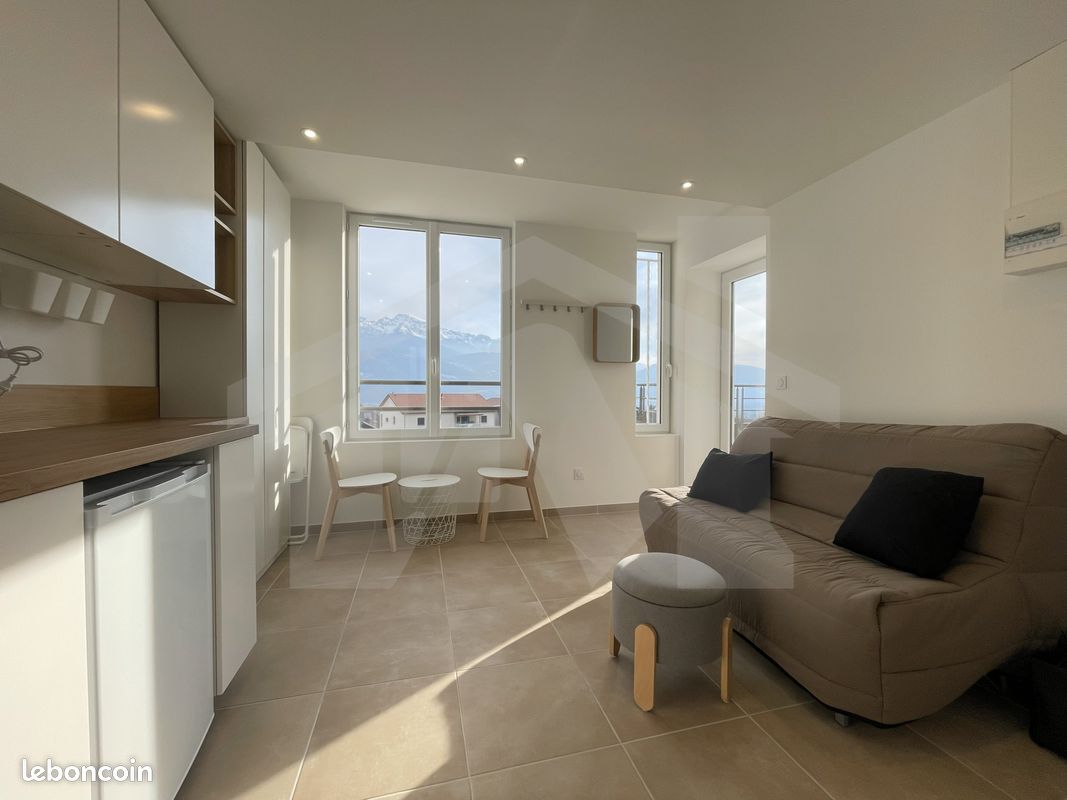 Appartement 1 pièce 15 m² · à Saint-Nazaire-les-Eymes · 15 m² · 490 €/mois