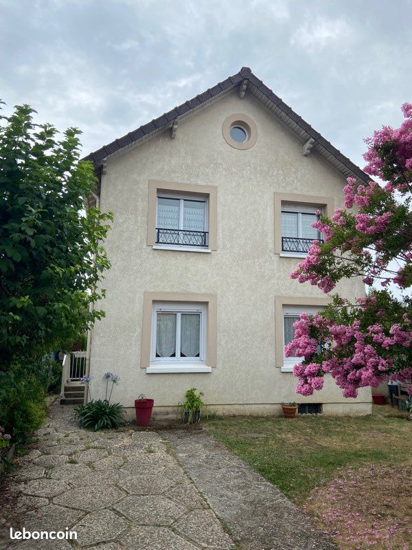Maison 5 pièces 128 m² · à Mériel · 128 m² · 388 500 €