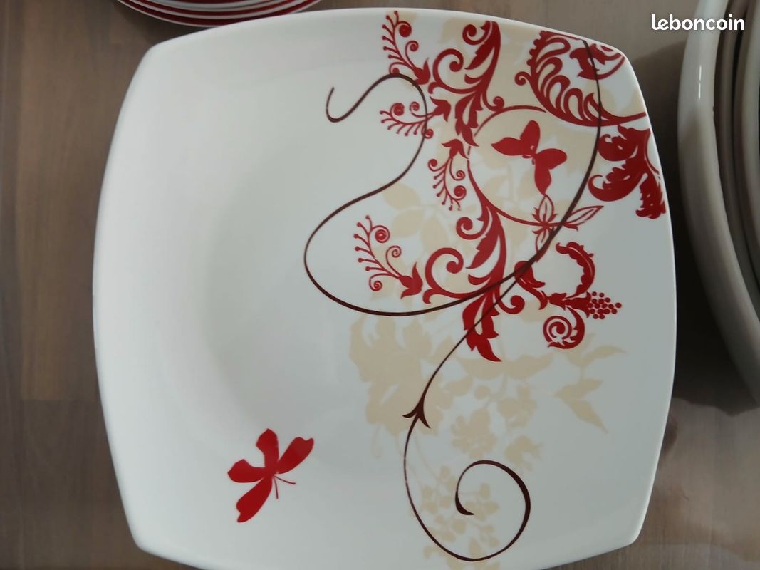 Service assiettes ÷ tasses (image 4)