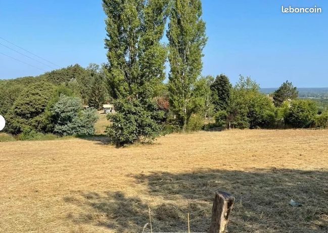 Terrain 1 747 m² Banos