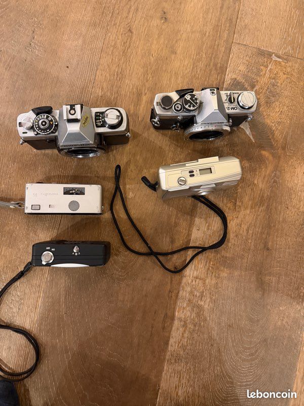 12 Appareils Compact : Minolta pour Pièces , Réparations ou