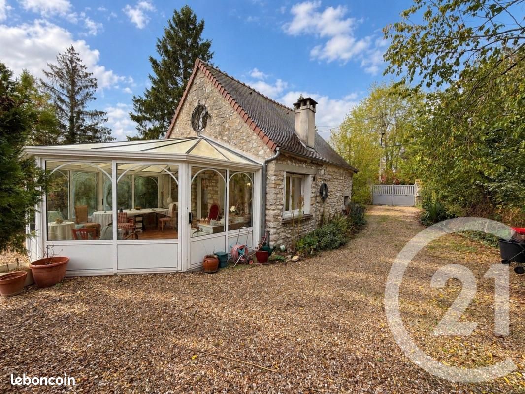 Maison 3 pièces 73 m² · à Saint-Martin-la-Garenne · 73 m² · 199 000 €