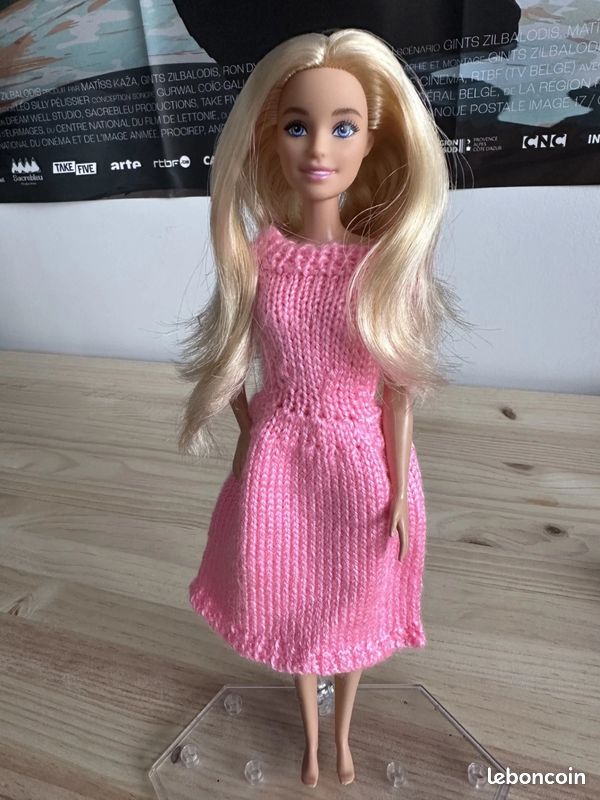 Tenue Pour Poupée Barbie - Lot De Vêtements Mattel Occasion - Référence 2795
