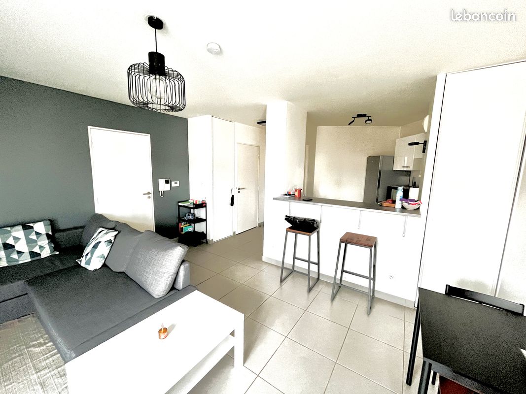 Appartement 2 pièces 44 m² · à Tassin-la-Demi-Lune · 44 m² · 895 €/mois