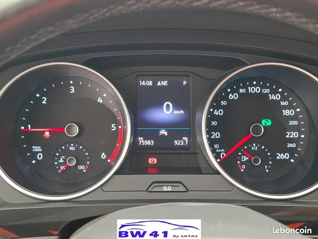 Volkswagen Tiguan 20 TDI 150 DSG7 Life Business (image 6)
