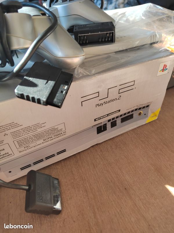 PlayStation 2 (image 1)