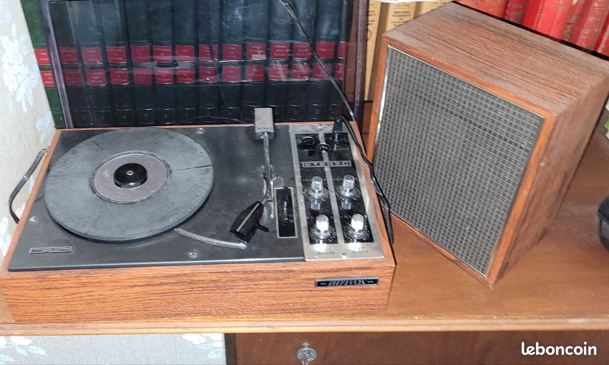 Tourne disque vintage Hifivox PATHE - Label Emmaüs