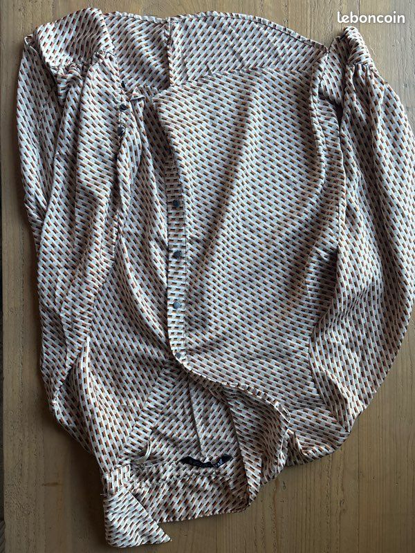 Lot de 10 vêtements femme – taille M + 1 pull Tommy Hilfiger offert 🌸 (image 8)