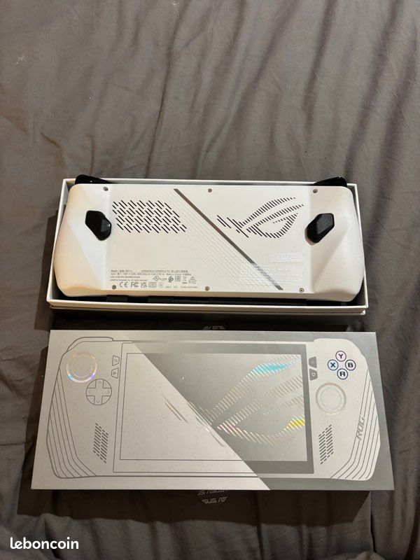 Console portable ASUS ROG Ally Z1 Extreme 512Go (image 2)