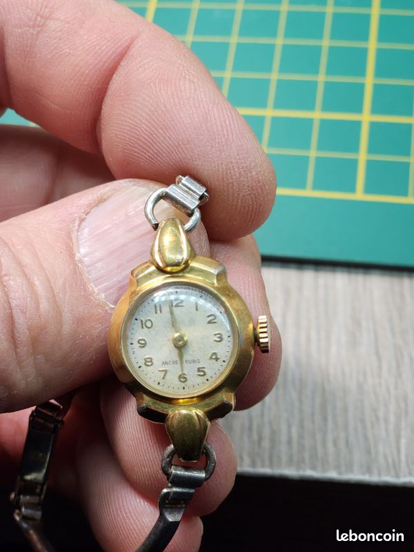 Montre De Poche Femme Vintage Plaquée Or H.C. 35 Mm - Style Rétro élégant