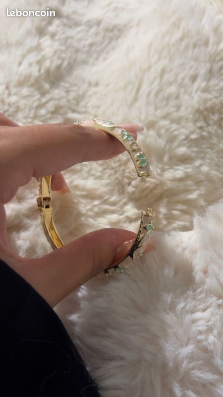 Éclat Doré – Bracelet Fleur Inoxydable (image 8)