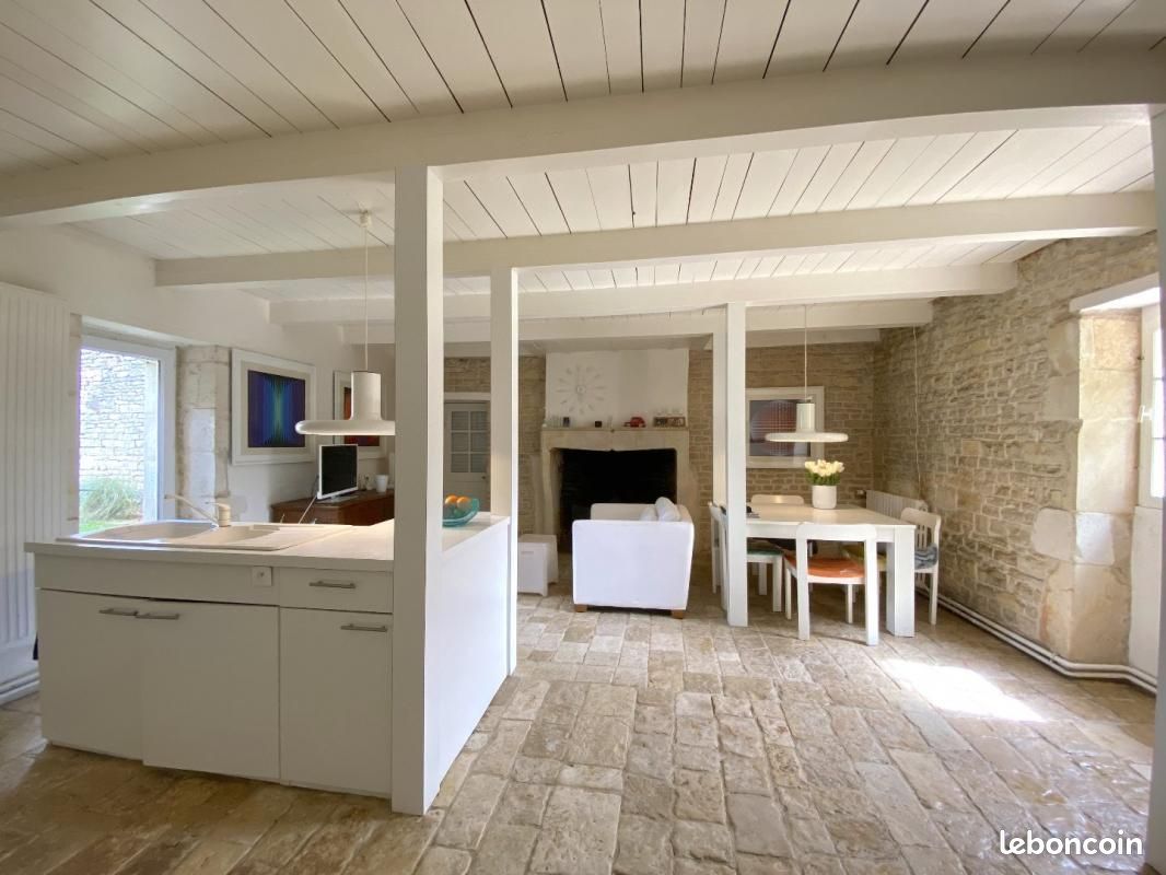 Maison 7 pièces 230 m² - Val-de-Bonnieure 16230 Saint-Angeau (image principale 8)