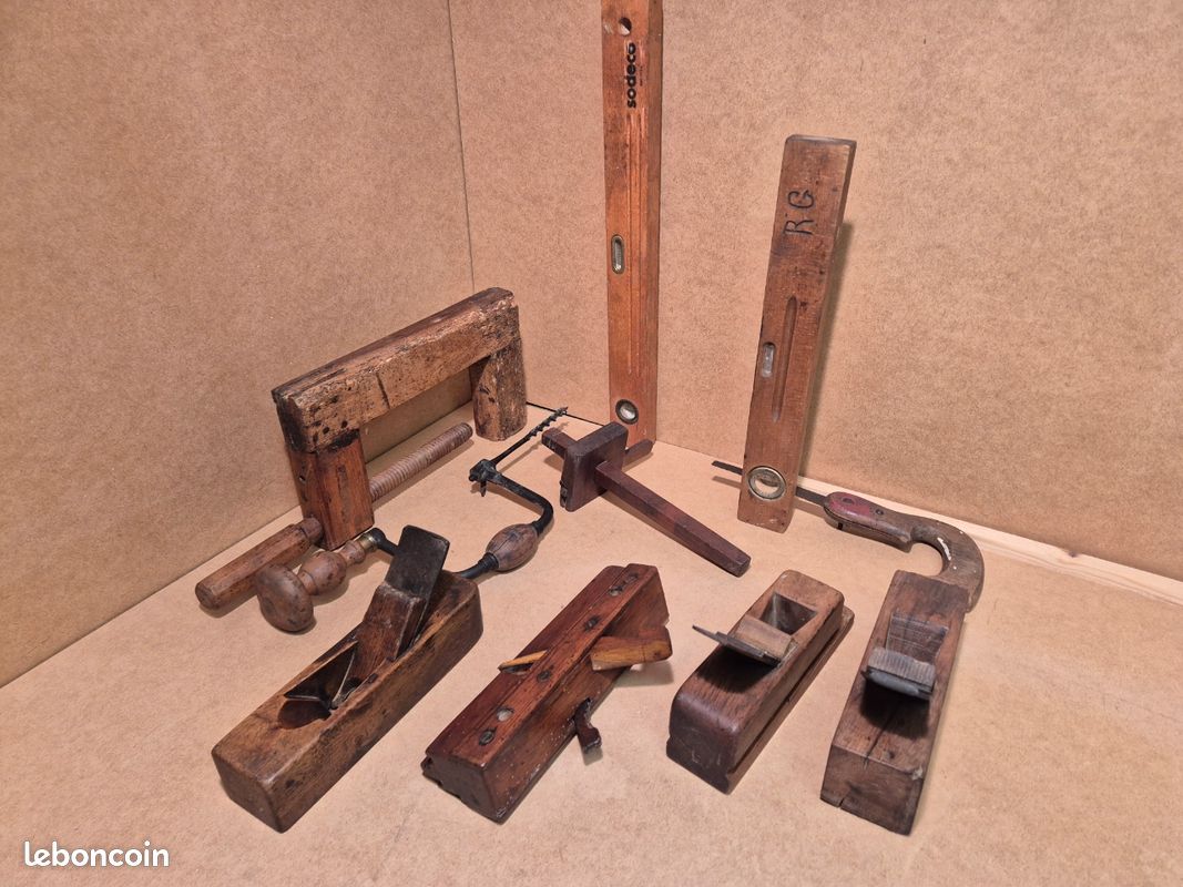 Lot de 10 anciens Outils Bois (image 1)