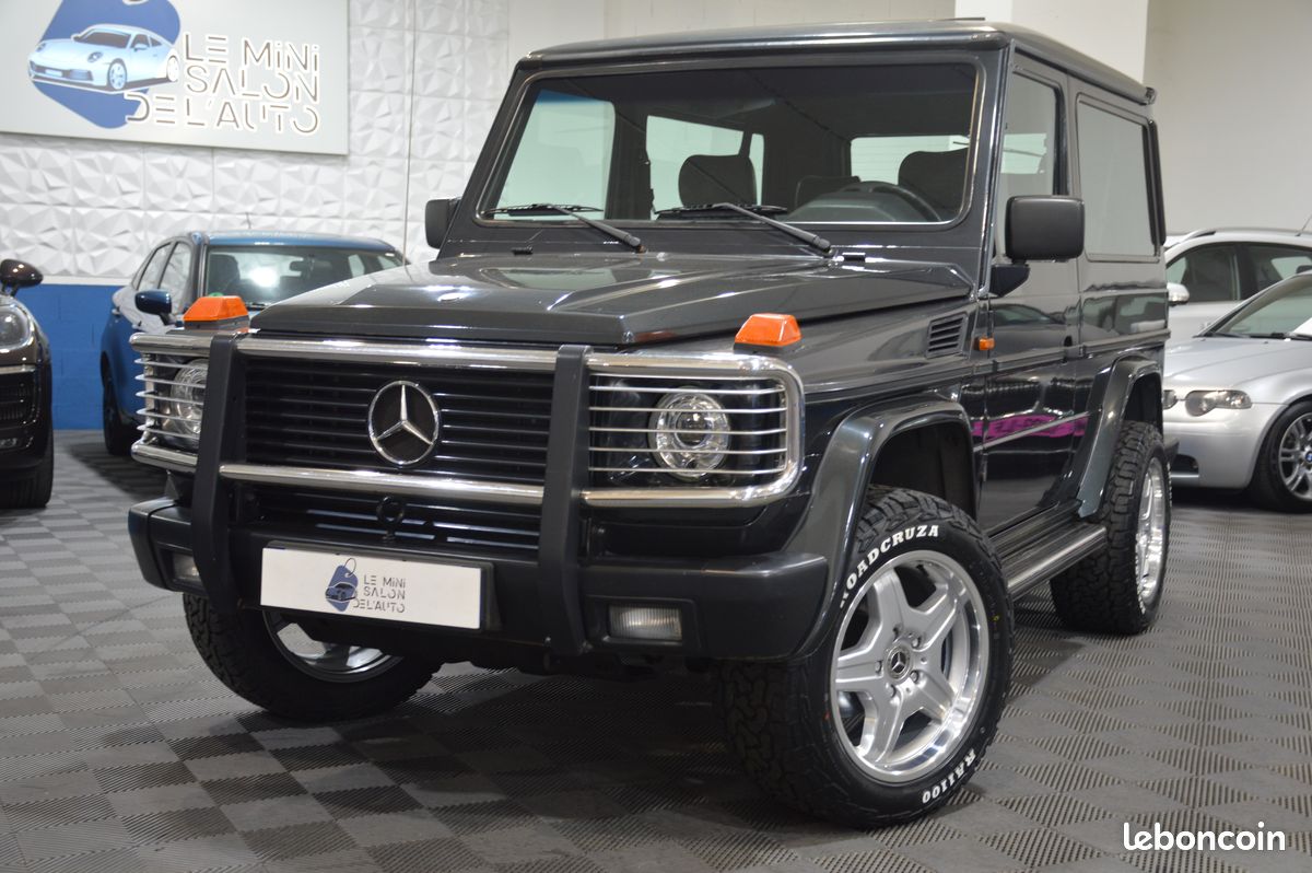 MERCEDES CLASSE G 300 E 170 CHASSIS COURT 3 PORTES-08/1990-6 Cylindres-Attelage-Toit Ouvrant-GPS CarPlay-Jantes 18"-Marchepieds-Gros Entretien Récent-Collector-Introuvable-Historique-Garantie 6 Mois (image 2)