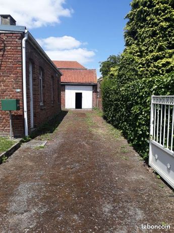 Parking 160 m² Estaires