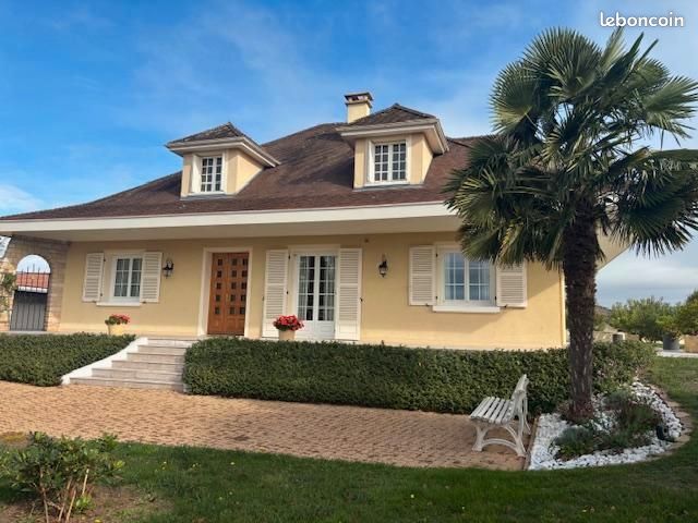 Maison 4 pièces 149 m² · à Saint-André-sur-Vieux-Jonc · 149 m² · 420 000 €