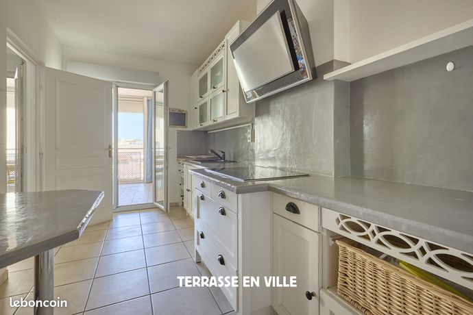 Appartement 4 pièces 160 m² — 8