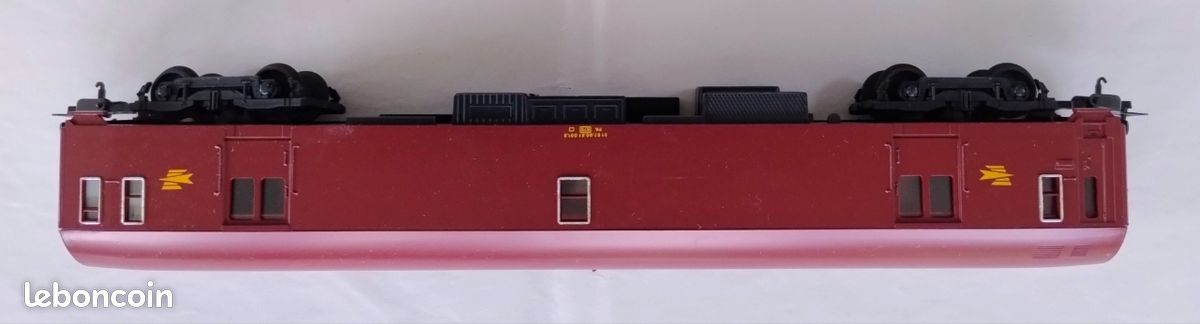 LIMA HO 1/87 WAGON PLATEAU avec SILO PULVERULENT OMYA 5507395 Réf : 2804