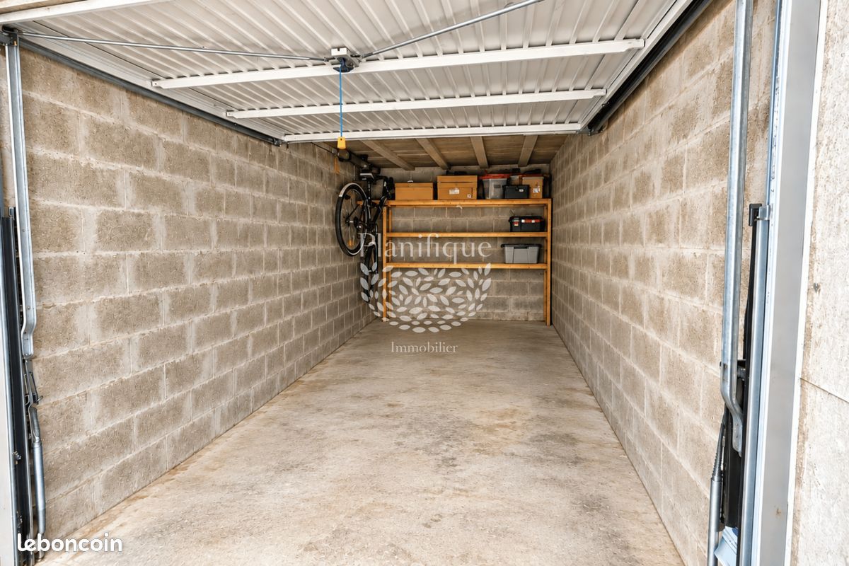 Parking/box Annecy · 35 000 €