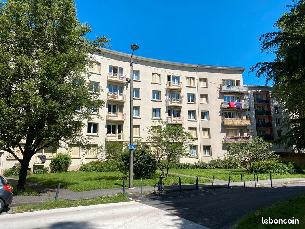 Appartement 4 pièces 62 m² · à Grenoble · 62 m² · 89 000 €