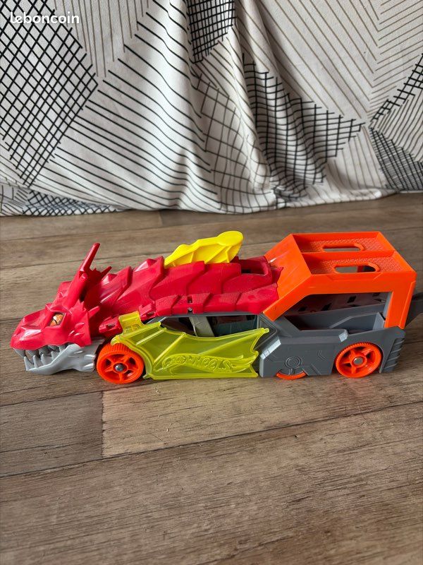 Transporteur dragon hot wheels (image 3)