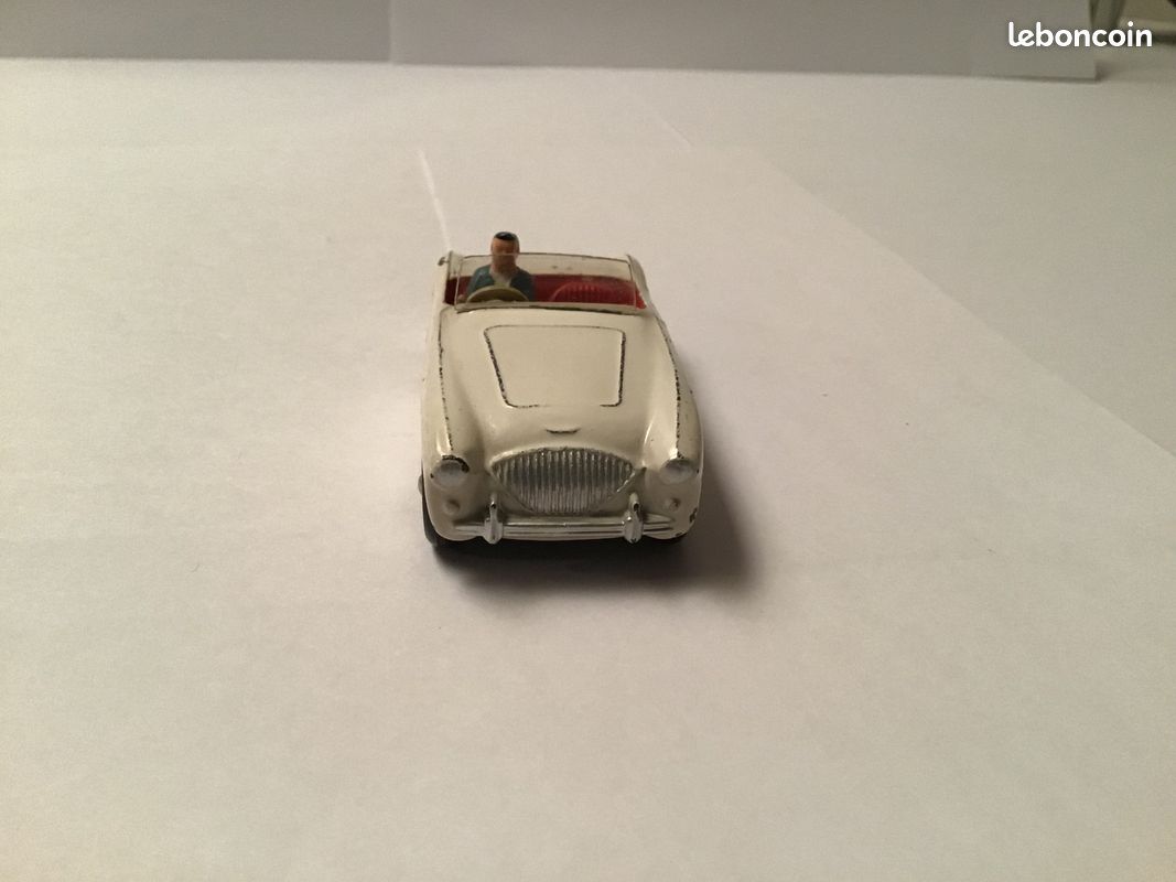 Dinky Toys Austin-Healey '100' Sports (103). A harder to fin