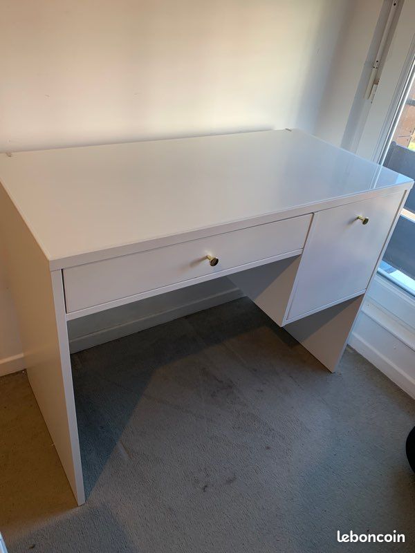 Coiffeuse IKEA avec surface en verre - très bon état (image 1)