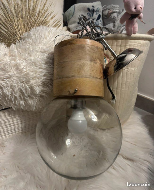 Suspension (image 1)
