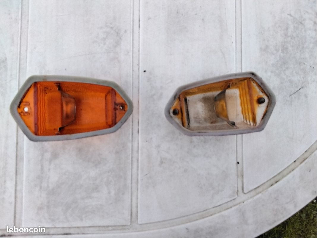 Cabochons de clignotant Citroën 2CV (image 2)
