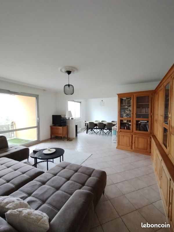 Appartement 4 pièces 102 m² · à Riedisheim · 102 m² · 220 000 €