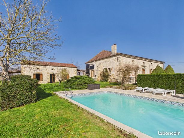 Propriété 10 pièces 255 m²